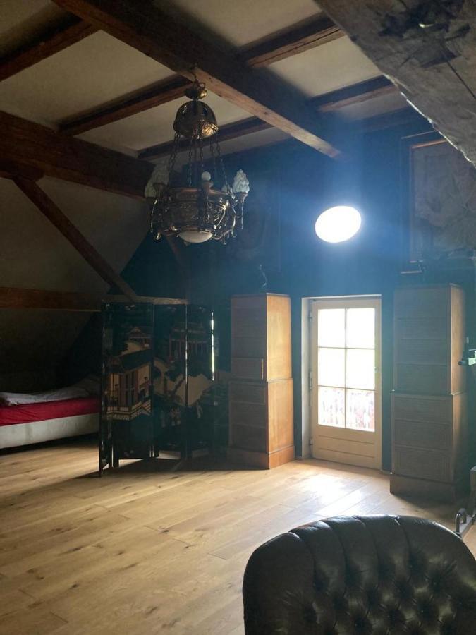 Altbau Zimmer In Аниф Экстерьер фото